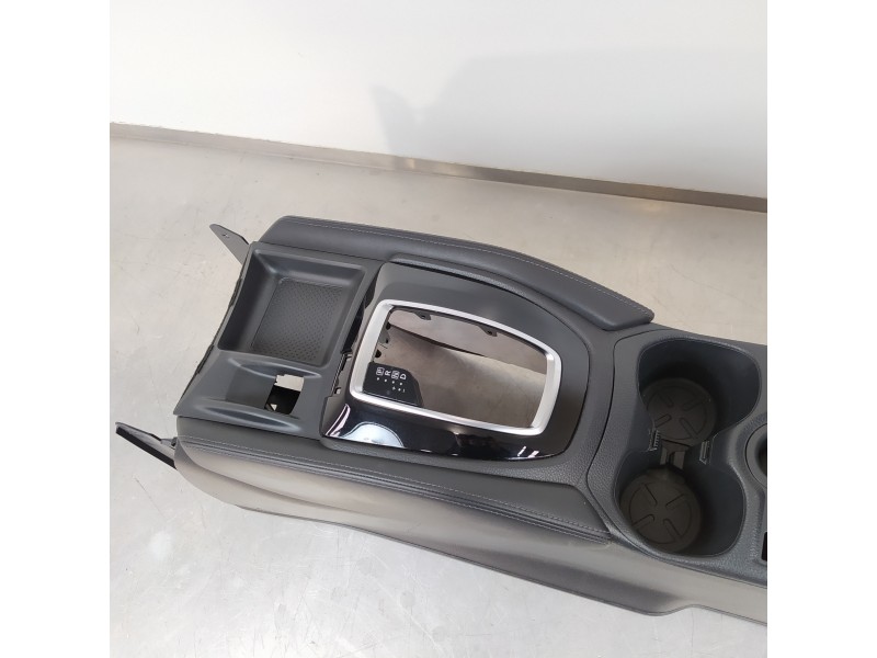 Recambio de apoyabrazos central para nissan x-trail (t32) connect referencia OEM IAM 969PA6FK0A 969PA6MA0B 
