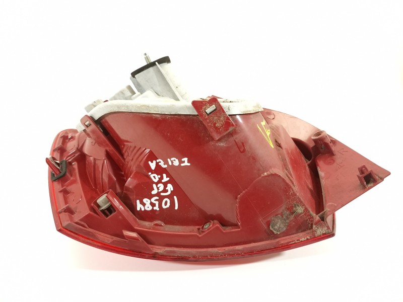 Recambio de piloto trasero derecho para seat ibiza st (6j8) sport referencia OEM IAM 6J4945096C 6J4945095H 