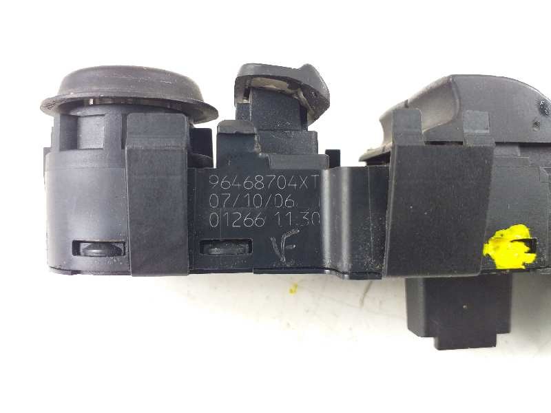Recambio de mando elevalunas delantero izquierdo para peugeot 407 st confort referencia OEM IAM 96468704XT  