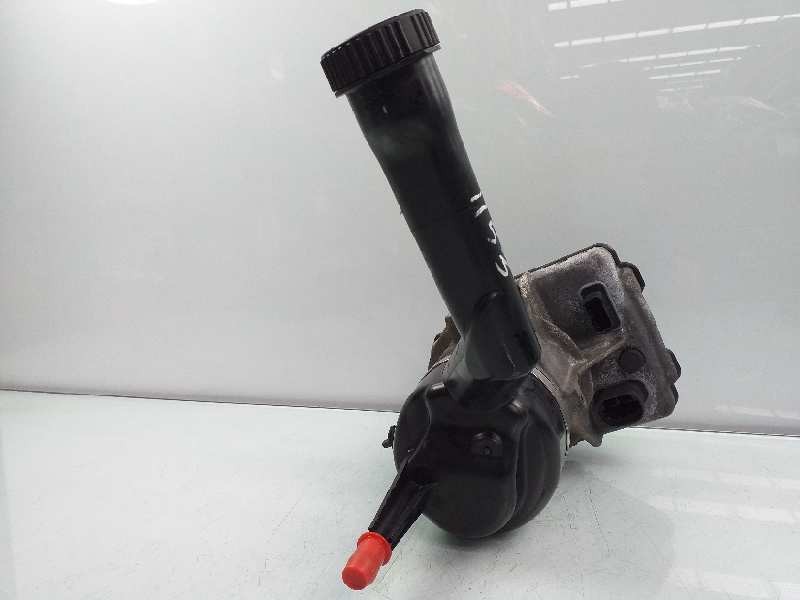 Recambio de bomba direccion para peugeot 308 sport referencia OEM IAM 9684979180  