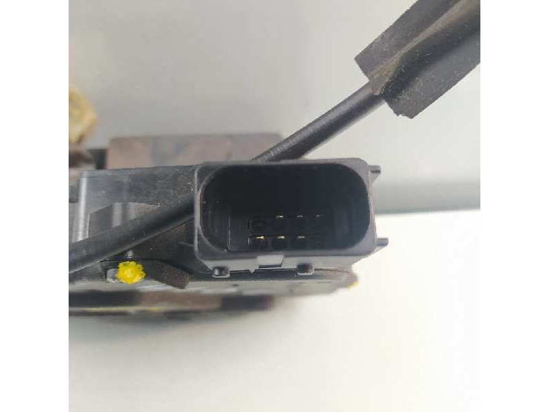 Recambio de cerradura puerta delantera derecha para opel corsa d enjoy referencia OEM IAM 55702899  