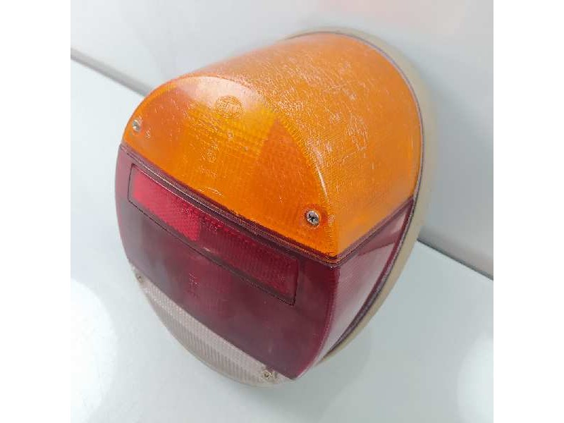 Recambio de piloto trasero derecho para volkswagen kaefer 1200 (typ 1) 1200 referencia OEM IAM 135945223C  