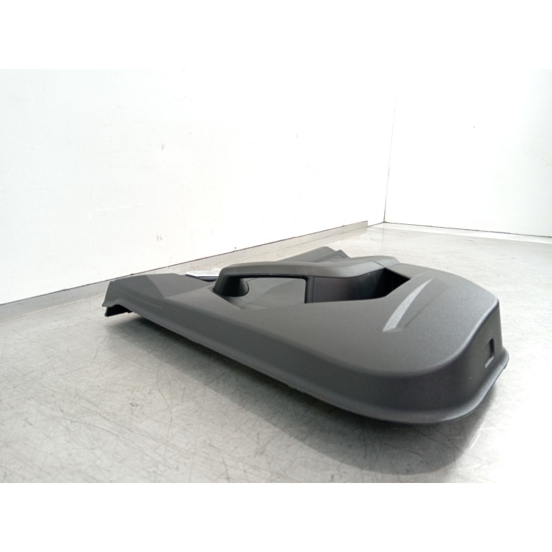 Recambio de guarnecido puerta trasera derecha para audi a1 sportback (gba) 25 tfsi básico referencia OEM IAM 82G867378  