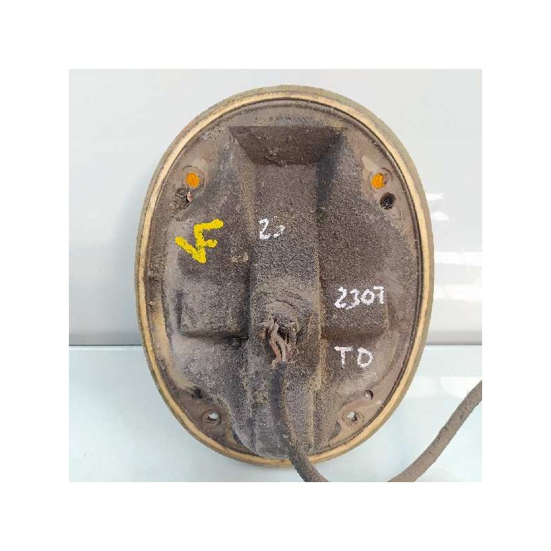 Recambio de piloto trasero derecho para volkswagen kaefer 1200 (typ 1) 1200 referencia OEM IAM 135945223C  