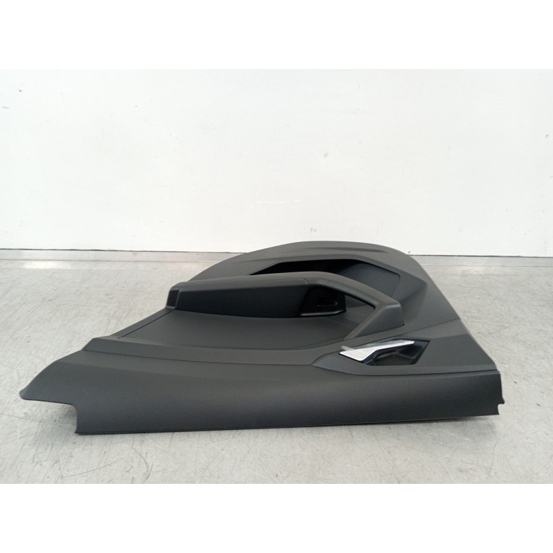 Recambio de guarnecido puerta trasera derecha para audi a1 sportback (gba) 25 tfsi básico referencia OEM IAM 82G867378  