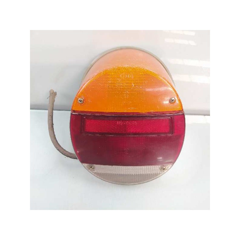 Recambio de piloto trasero derecho para volkswagen kaefer 1200 (typ 1) 1200 referencia OEM IAM 135945223C  