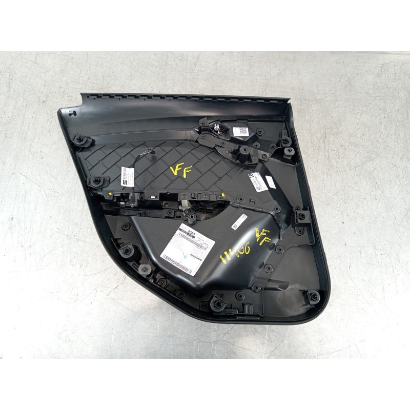 Recambio de guarnecido puerta trasera derecha para audi a1 sportback (gba) 25 tfsi básico referencia OEM IAM 82G867378  