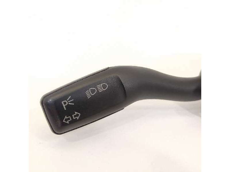 Recambio de mando intermitentes para audi a4 berlina (8e) 2.0 tdi 16v (103kw) referencia OEM IAM 4E0953513A  