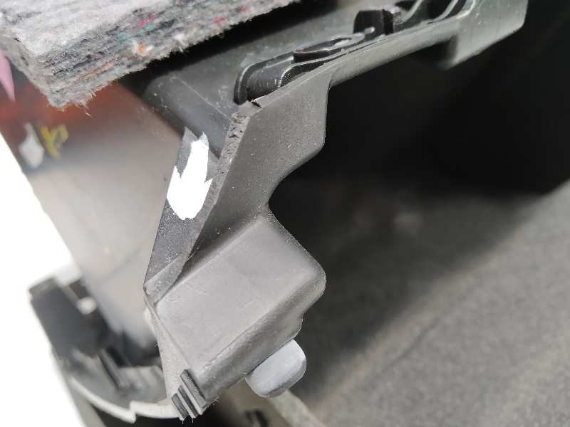 Recambio de guantera para mercedes-benz clase cla (w117) cla 220 cdi (117.303) referencia OEM IAM 6840130600543  