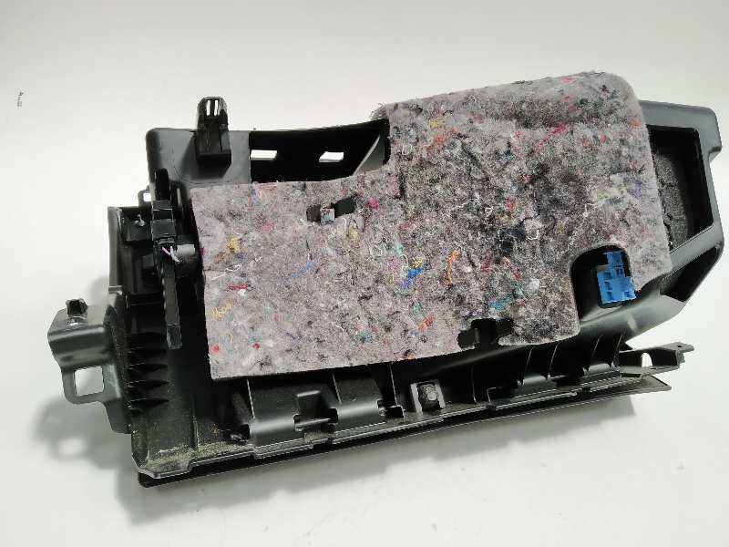Recambio de guantera para mercedes-benz clase cla (w117) cla 220 cdi (117.303) referencia OEM IAM 6840130600543  