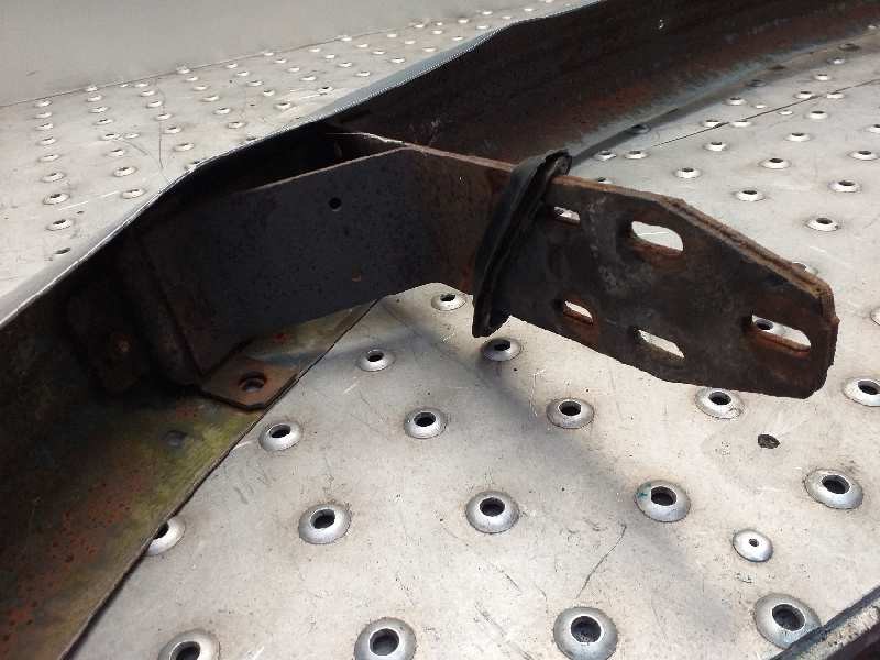 Recambio de paragolpes trasero para volkswagen kaefer 1200 (typ 1) 1200 referencia OEM IAM 111807307  