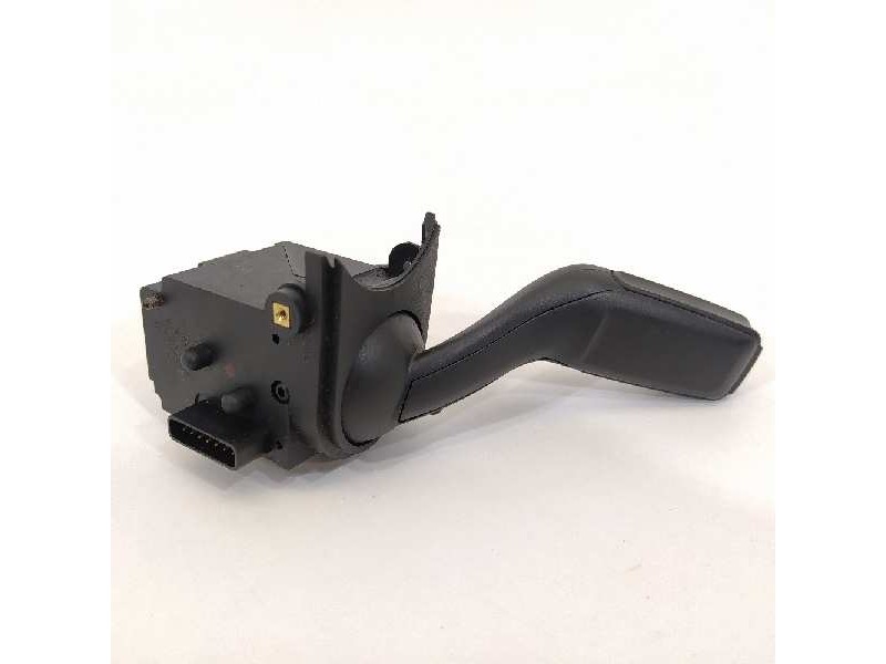 Recambio de mando multifuncion para audi a4 berlina (8e) 2.0 tdi 16v (103kw) referencia OEM IAM 4E0953521  