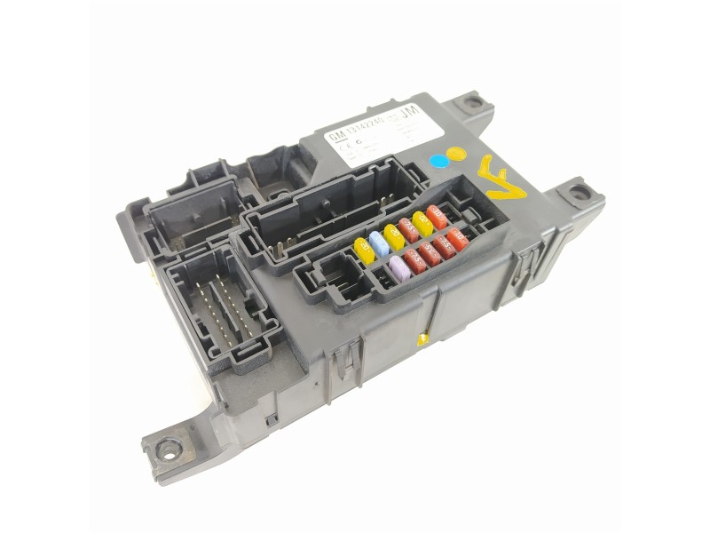 Recambio de caja reles / fusibles para opel corsa d enjoy referencia OEM IAM 13142240  