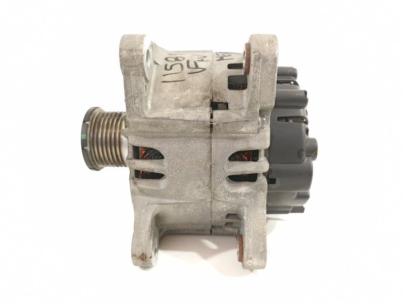 Recambio de alternador para renault megane iii berlina 5 p dynamique referencia OEM IAM 8200849752C 8200849752 