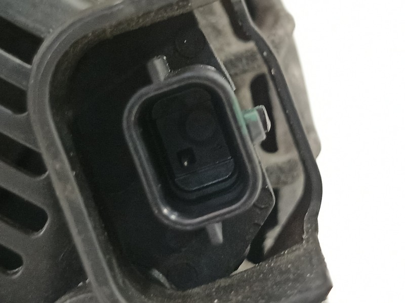 Recambio de alternador para renault megane iii berlina 5 p dynamique referencia OEM IAM 8200849752C 8200849752 