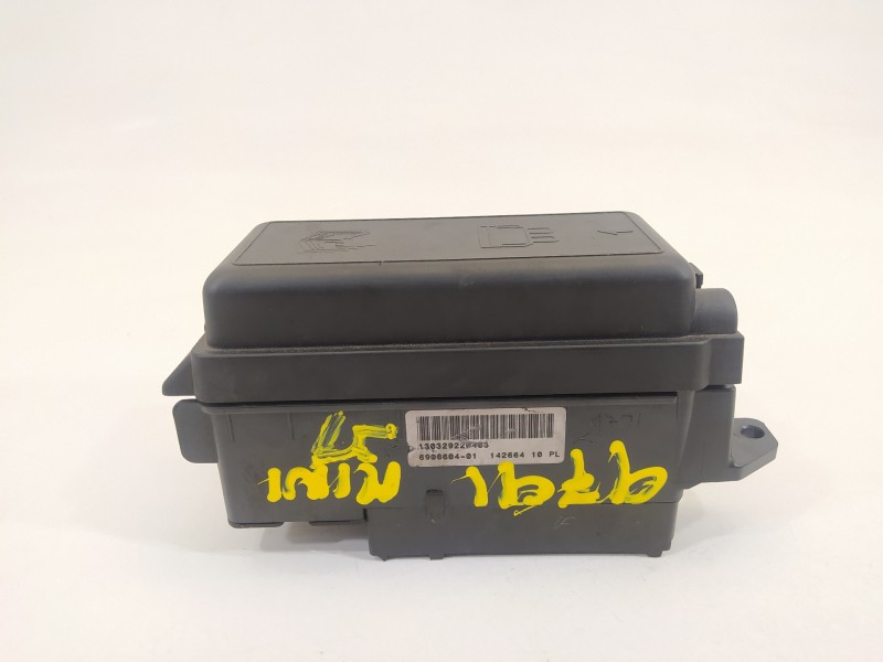 Recambio de caja reles / fusibles para bmw mini (r50,r53) one d referencia OEM IAM 6906604  