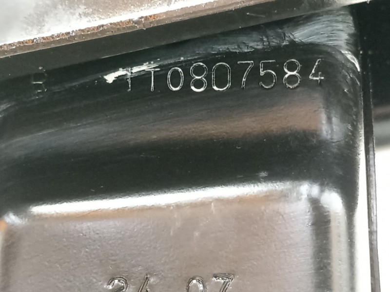 Recambio de refuerzo paragolpes delantero para volkswagen jetta (1k2) advance referencia OEM IAM 1T0807583 1T0807584 1T0807581