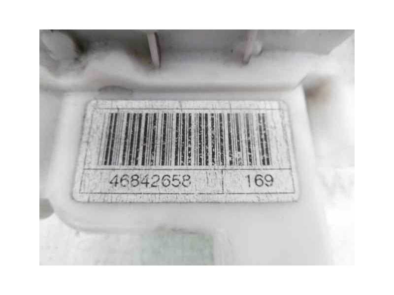 Recambio de cerradura puerta delantera derecha para fiat panda (169) 1.2 8v emotion referencia OEM IAM 46842600  