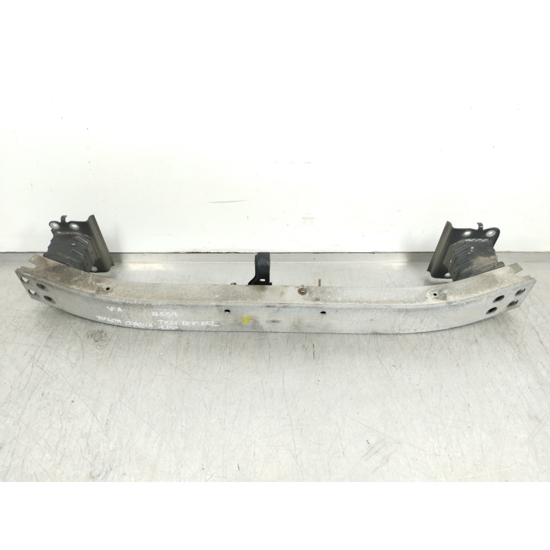 Recambio de refuerzo paragolpes delantero para toyota corolla verso (r1) 2.2 d-4d luna referencia OEM IAM   