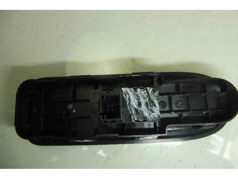 Recambio de mando elevalunas delantero derecho para citroën xsara coupe 2.0 hdi vtr referencia OEM IAM 96565184XT  