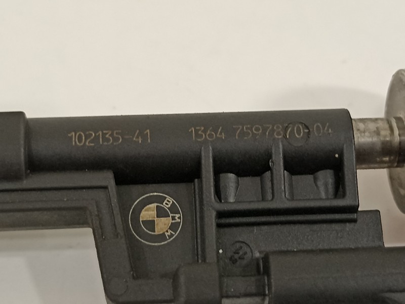 Recambio de inyector para bmw serie 3 berlina (e90) 335i referencia OEM IAM 13647597870 0261500109 