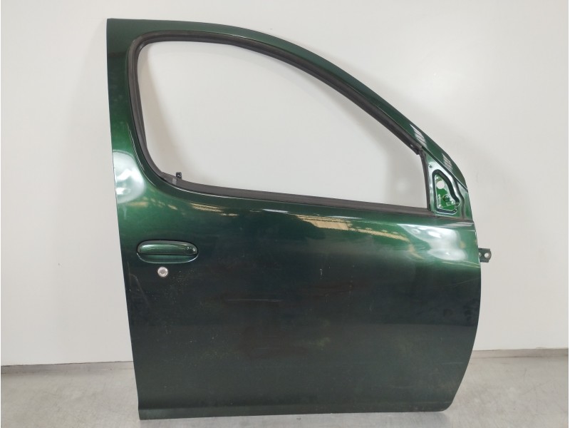 Recambio de puerta delantera derecha para toyota yaris verso (ncp2/nlp2) 1.3 linea luna referencia OEM IAM   