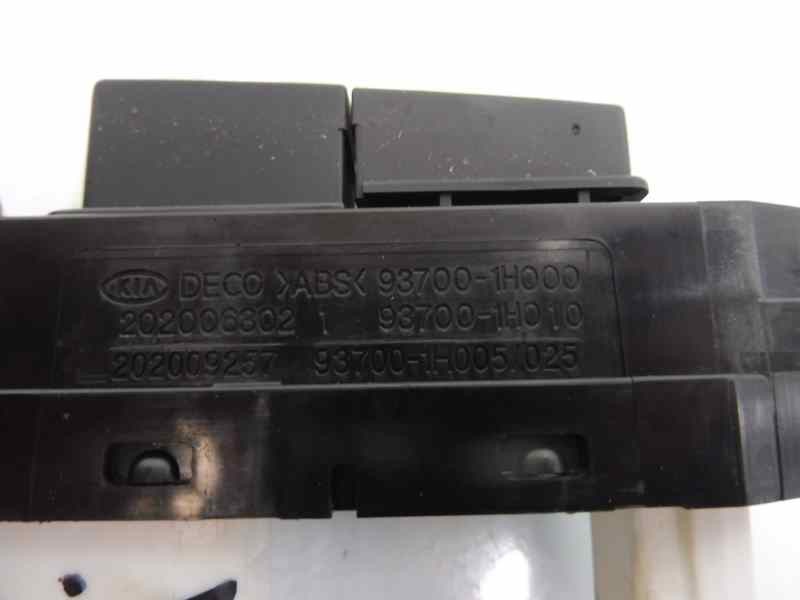 Recambio de warning para kia cee´d 1.6 crdi cat referencia OEM IAM 937001H000 937001H010 937001H005