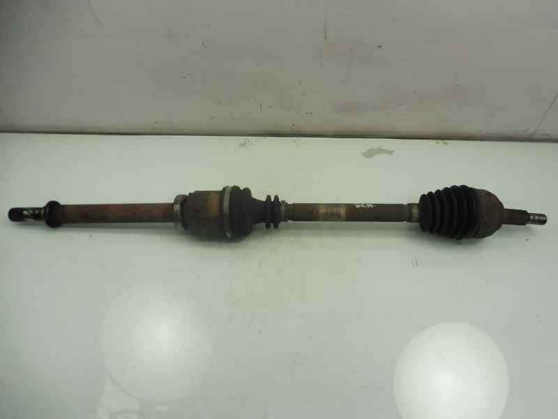 Recambio de transmision delantera derecha para renault megane ii familiar dynamique confort referencia OEM IAM 8200472158  