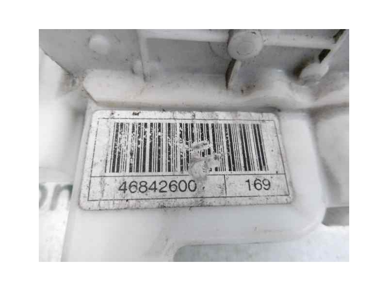 Recambio de cerradura puerta trasera izquierda para fiat panda (169) 1.2 8v emotion referencia OEM IAM 46842600  