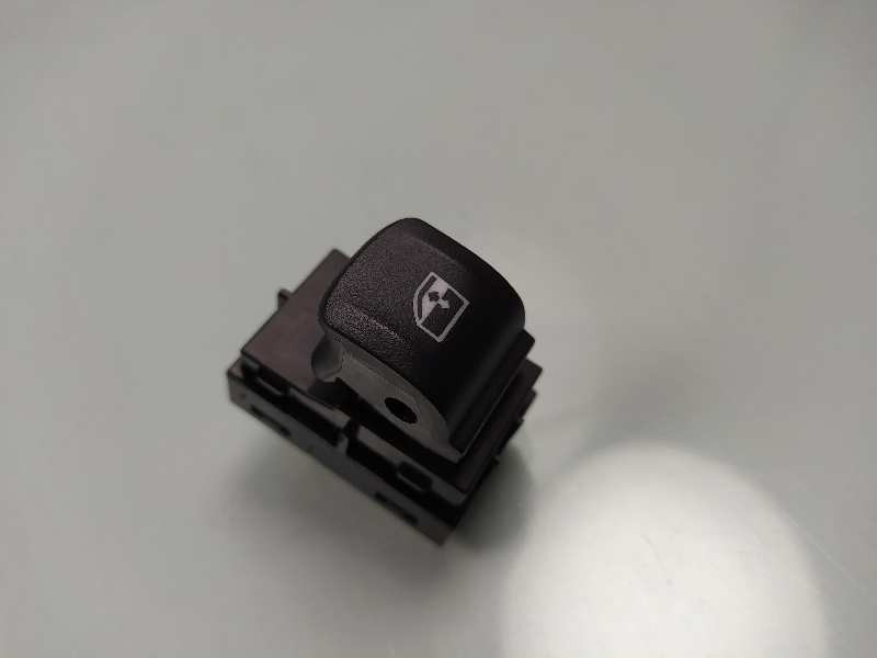 Recambio de mando elevalunas delantero derecho para bmw serie x3 (g01) xdrive20d xline referencia OEM IAM 9327031  