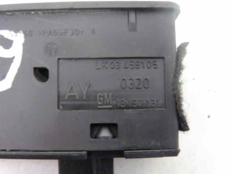 Recambio de mando elevalunas trasero izquierdo para opel astra h berlina cosmo referencia OEM IAM 13197131 03459105 