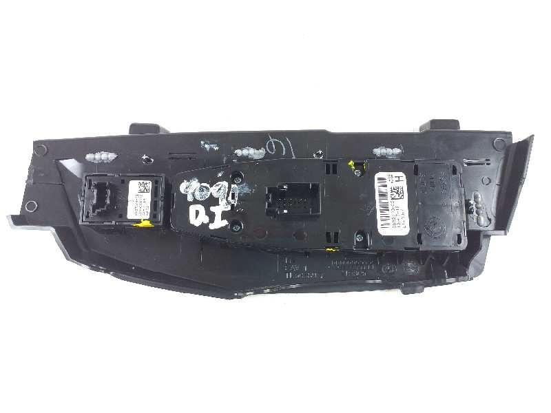 Recambio de mando elevalunas delantero izquierdo para bmw serie x3 (g01) xdrive20d xline referencia OEM IAM 6832729 61316832729 