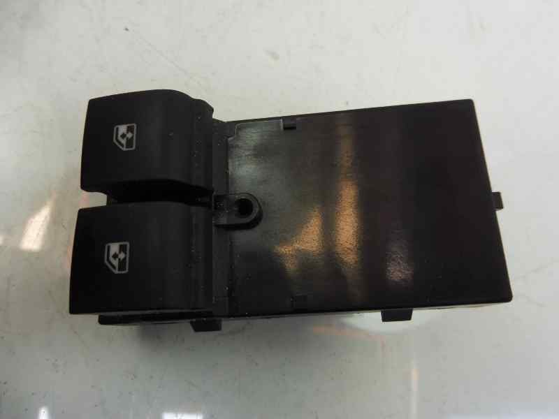 Recambio de mando elevalunas delantero izquierdo para opel astra j sports tourer selective referencia OEM IAM 13305978  