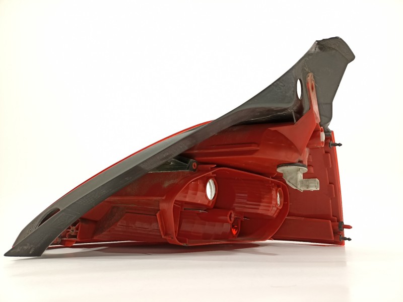 Recambio de piloto trasero izquierdo para renault megane ii berlina 5p confort authentique referencia OEM IAM 8200413214  