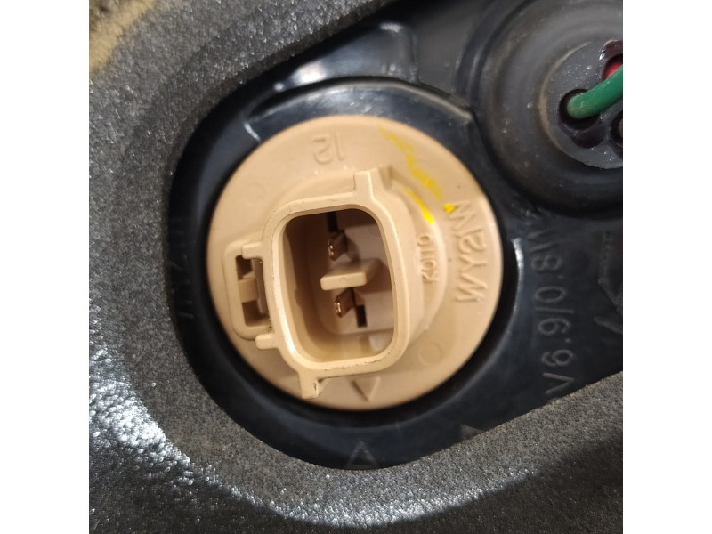 Recambio de piloto trasero derecho para mitsubishi grandis (na0w) 2.0 di-d inform referencia OEM IAM 8330A192  