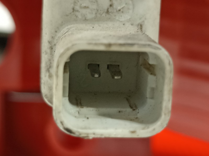 Recambio de piloto trasero izquierdo para renault megane ii berlina 5p confort authentique referencia OEM IAM 8200413214  