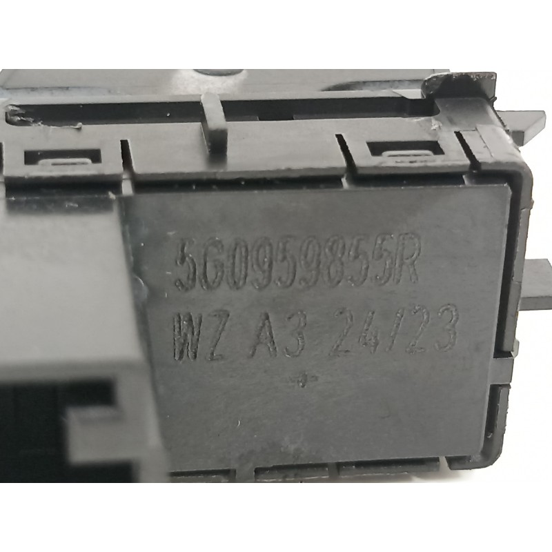 Recambio de mando elevalunas trasero izquierdo para audi a1 sportback (gba) 25 tfsi básico referencia OEM IAM 5G0959855R  