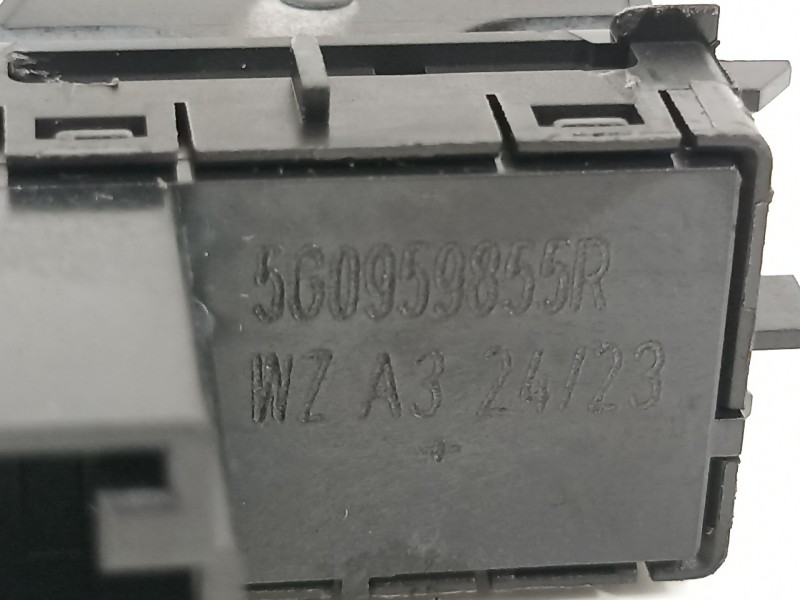 Recambio de mando elevalunas trasero izquierdo para audi a1 sportback (gba) 25 tfsi básico referencia OEM IAM 5G0959855R  