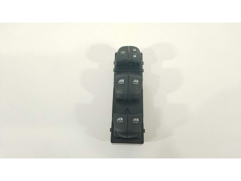 MANDO ELEVALUNAS DELANTERO IZQUIERDO 25401HV00B 