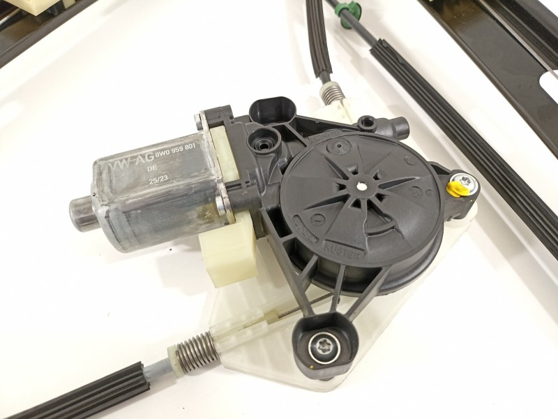 Recambio de elevalunas delantero izquierdo para audi a1 sportback (gba) 25 tfsi básico referencia OEM IAM 82G837461A  