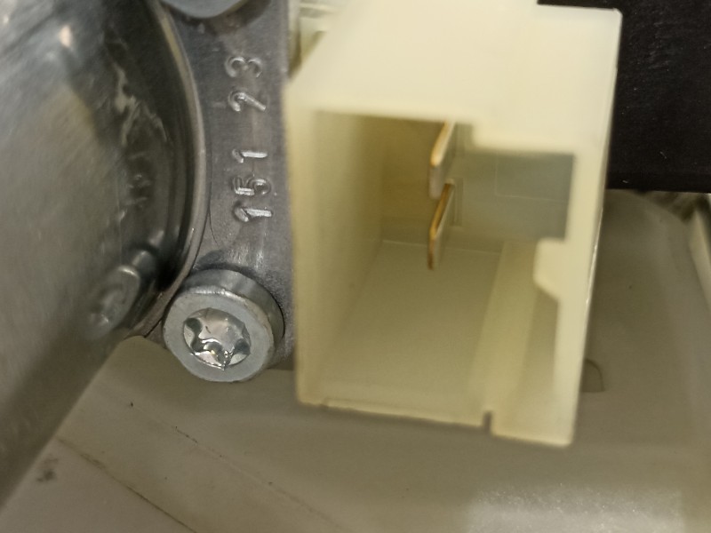 Recambio de elevalunas delantero izquierdo para audi a1 sportback (gba) 25 tfsi básico referencia OEM IAM 82G837461A  