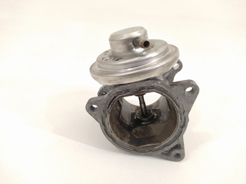 Recambio de valvula egr para mitsubishi grandis (na0w) 2.0 di-d inform referencia OEM IAM 038131501AN  