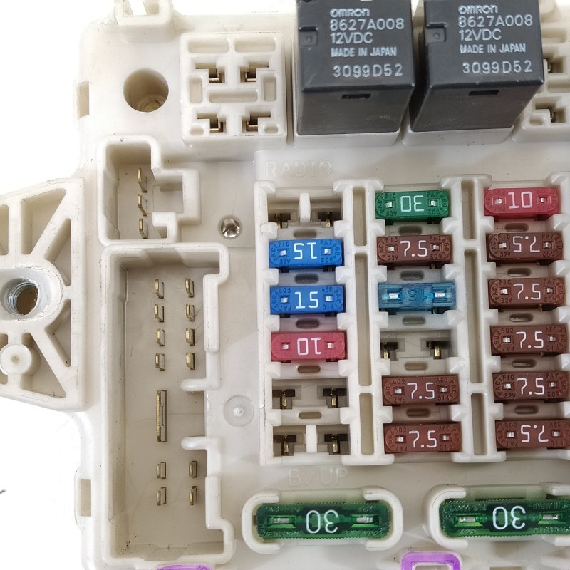 Recambio de caja reles / fusibles para mitsubishi grandis (na0w) 2.0 di-d inform referencia OEM IAM 909010276 909010276 
