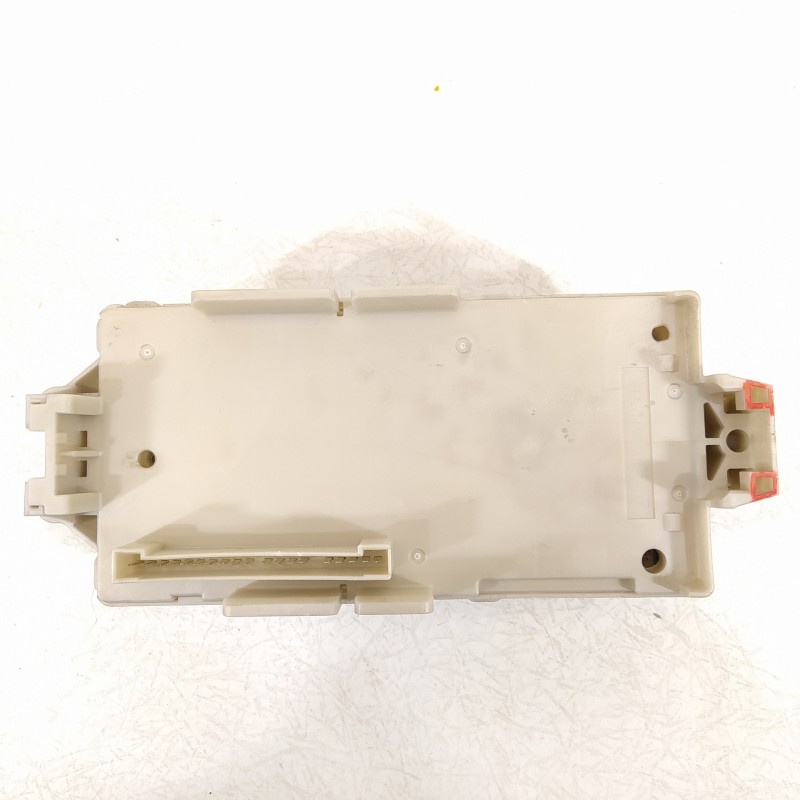 Recambio de caja reles / fusibles para mitsubishi grandis (na0w) 2.0 di-d inform referencia OEM IAM 909010276 909010276 