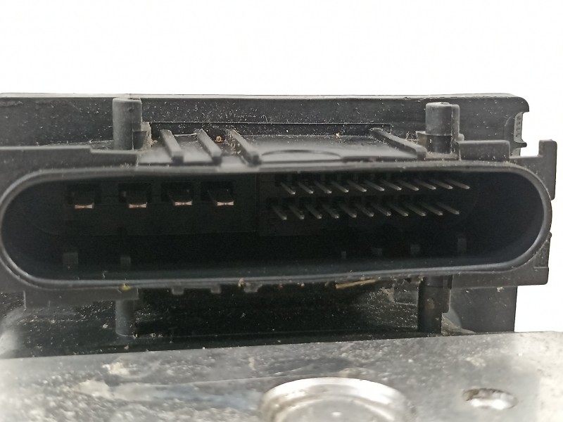 Recambio de abs para renault clio iii authentique referencia OEM IAM 8200747140  