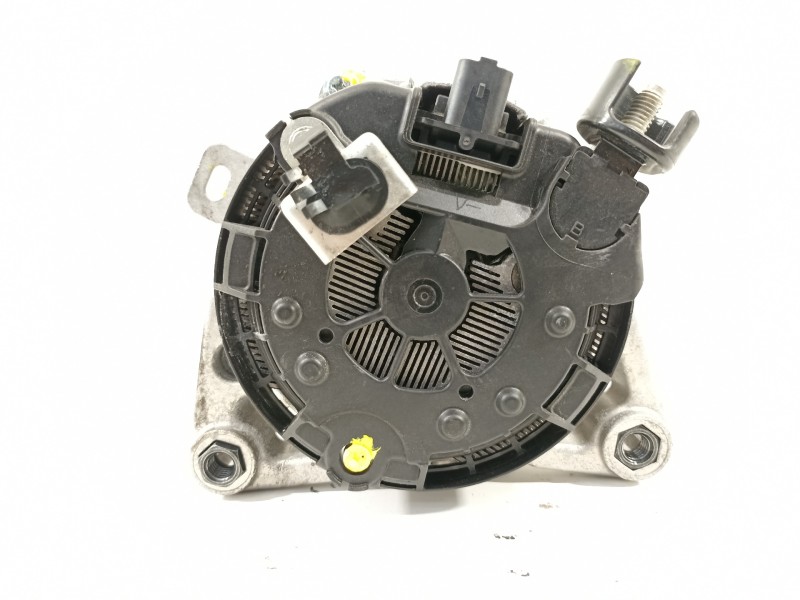 Recambio de alternador para toyota proace city referencia OEM IAM 9824742880  