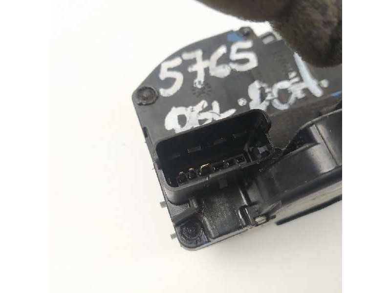 Recambio de cerradura puerta delantera derecha para nissan nv 200 (m20) nv200 combi comfort referencia OEM IAM 80500JX51A  