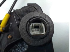 Recambio de cerradura puerta delantera derecha para toyota corolla verso (r1) 2.0 d-4d luna referencia OEM IAM    2