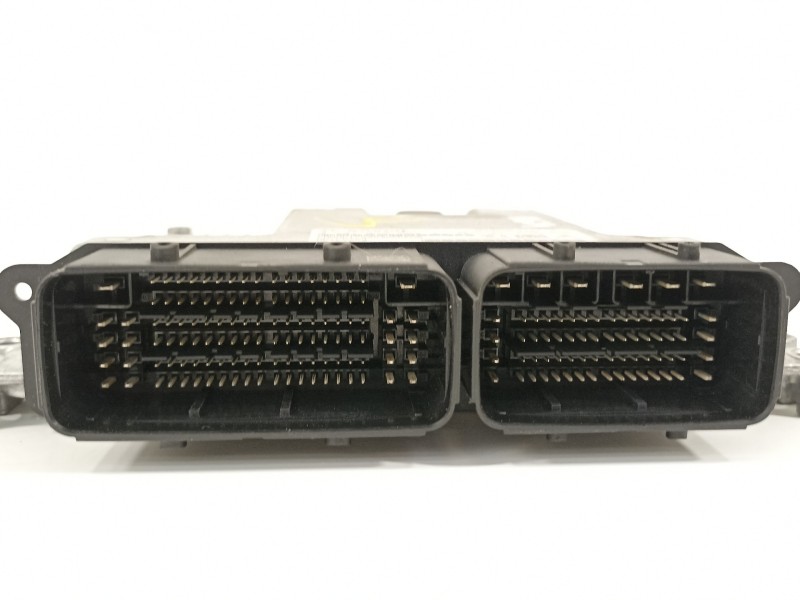 Recambio de centralita motor uce para toyota proace city referencia OEM IAM 9851888980 0281039555 