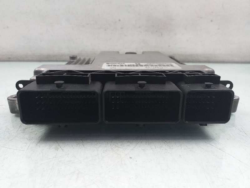 Recambio de centralita motor uce para renault clio iv dynamique referencia OEM IAM 237102747R 0281019148 237102748R